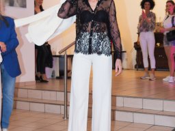 Fashion Show in der Contemplor Galerie Wien am 16. 03. 2024